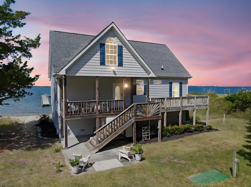 Some properties are about the house. This one is about the beach - photo 3