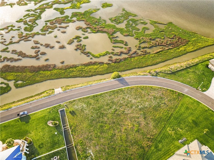 Waterfront Living with Stunning Copano Bay Views Discover the - photo 7