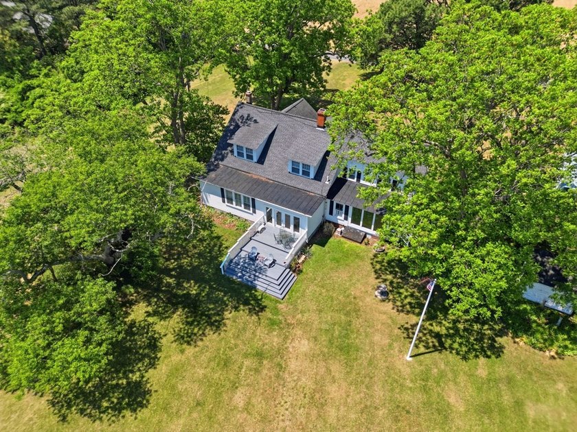 *3.9 ACRES/WATERFRONT** Once in a rare while, you come across - photo 6