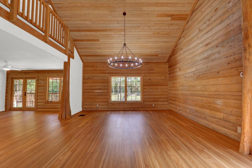 Stunning custom 4BR/3BA POOL home with 2-car garage and nearly 5 - photo 11