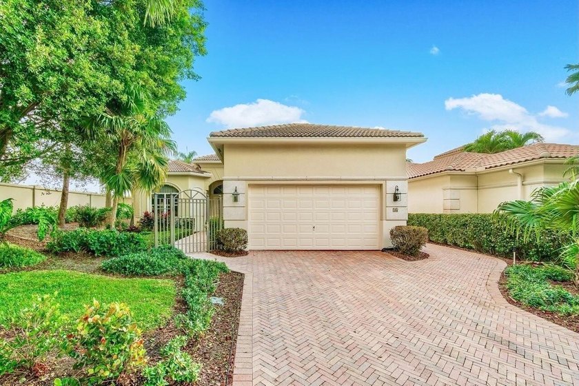Own a piece of paradise in the ultra-exclusive Isles at Hunters - photo 2