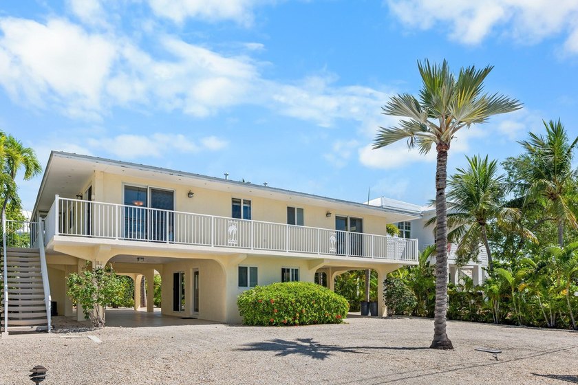 Welcome to an elevated island retreat in the heart of Duck Key - photo 3