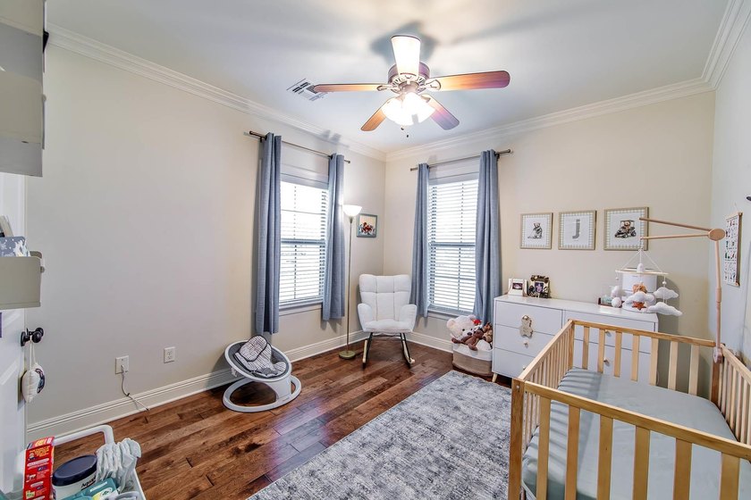 Beautiful home in a great location! Has Flood Policy, but not - photo 11