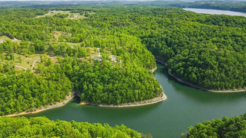 Talk about a rare opportunity!! Stunning lake views with a - photo 12
