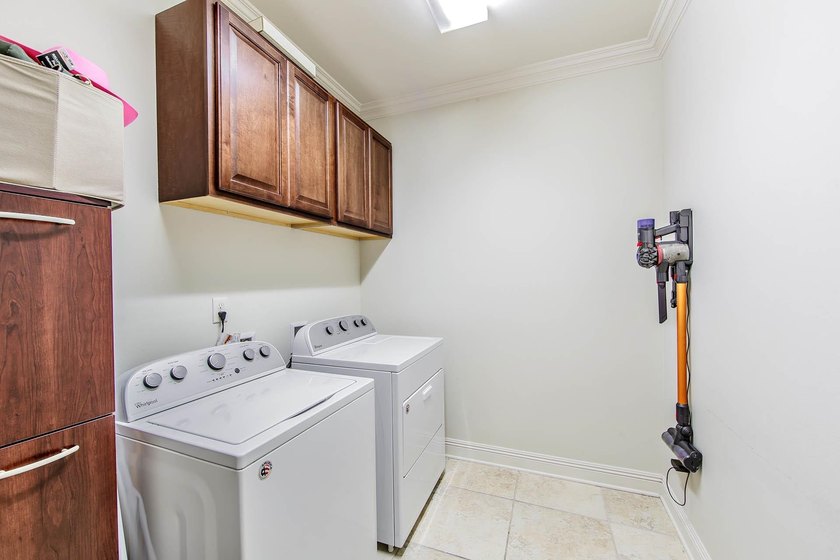 Beautiful home in a great location! Has Flood Policy, but not - photo 13