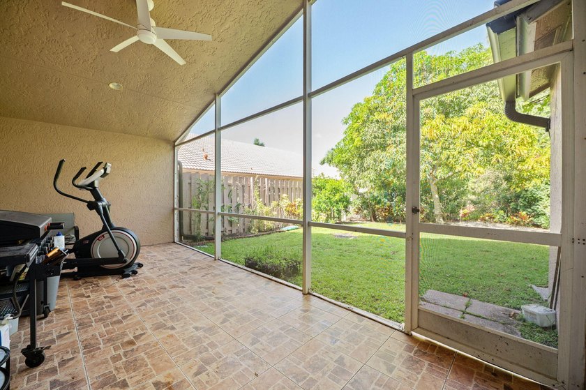 Beautifully updated 3-bedroom, 3-bath home located in the - photo 21