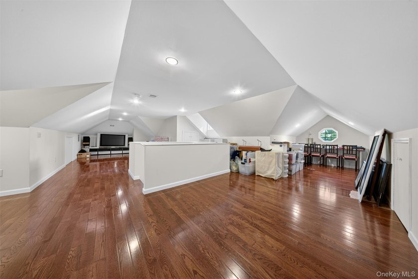 Amazing opportunity in the highly desirable Allenwood section of - photo 24