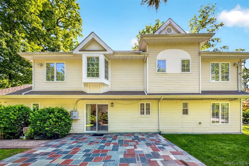 Amazing opportunity in the highly desirable Allenwood section of - photo 29