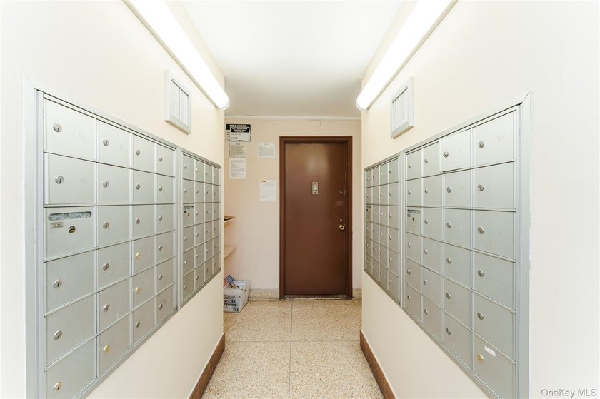 This Particular COOP Unit Is Conveniently Located In The Heart - photo 19