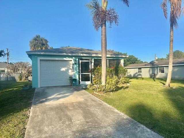 Cute cozy home in the heart of Indian River Estates! NO HOA - photo 2