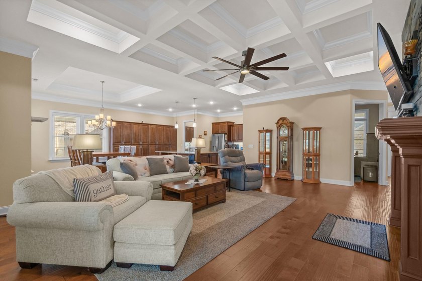 Open House Sunday July 5th 12:00-2:00 ..This exquisite - photo 12