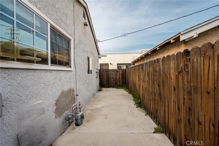 Welcome to 2320 Locust a two bedroom one bath home located - photo 16