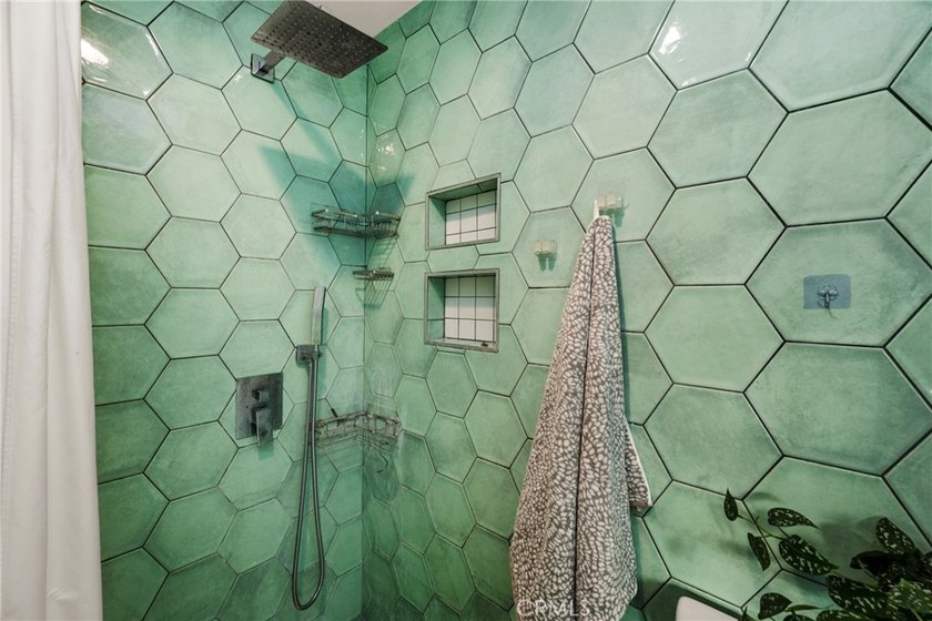Welcome to 2320 Locust a two bedroom one bath home located - photo 23