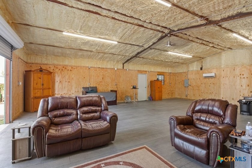 Country living meets endless possibilities on 15.7 scenic acres - photo 10
