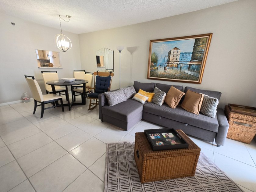 Really a Gem! wonderful one bed and one full bath, furnished or - photo 2