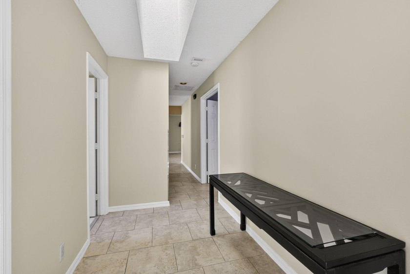 Welcome to this beautifully maintained 2-bedroom, 2-bath - photo 10