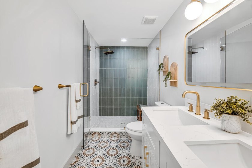 Welcome to 1201 N Palmway - a turnkey gem in one of Lake Worth - photo 18