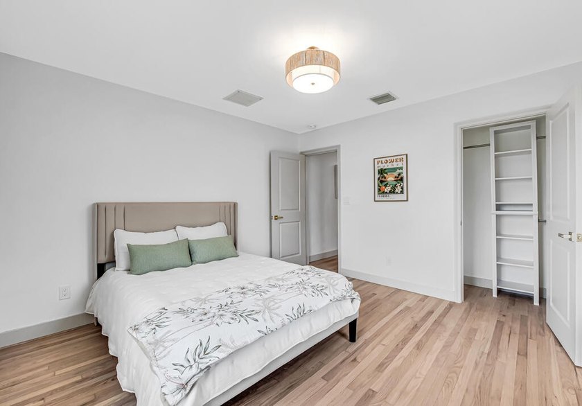 Welcome to 1201 N Palmway - a turnkey gem in one of Lake Worth - photo 23