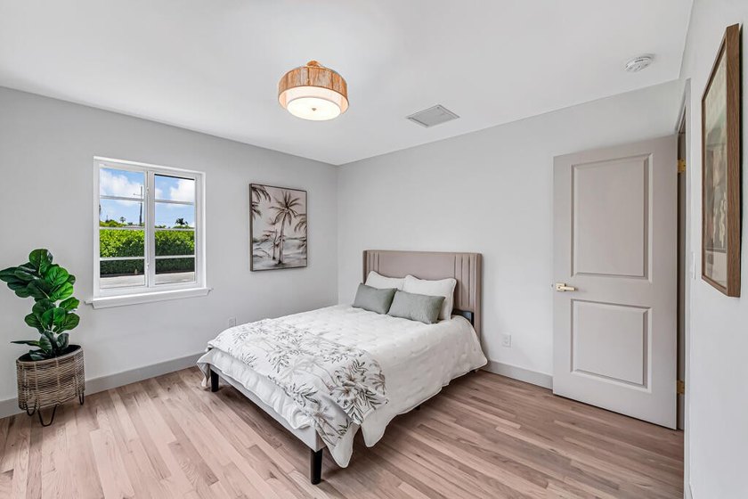 Welcome to 1201 N Palmway - a turnkey gem in one of Lake Worth - photo 29