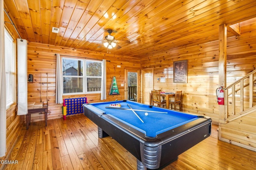 Spacious 3,456 sq.ft. STR with 6 KING SIZE ROOMS and GREAT - photo 42