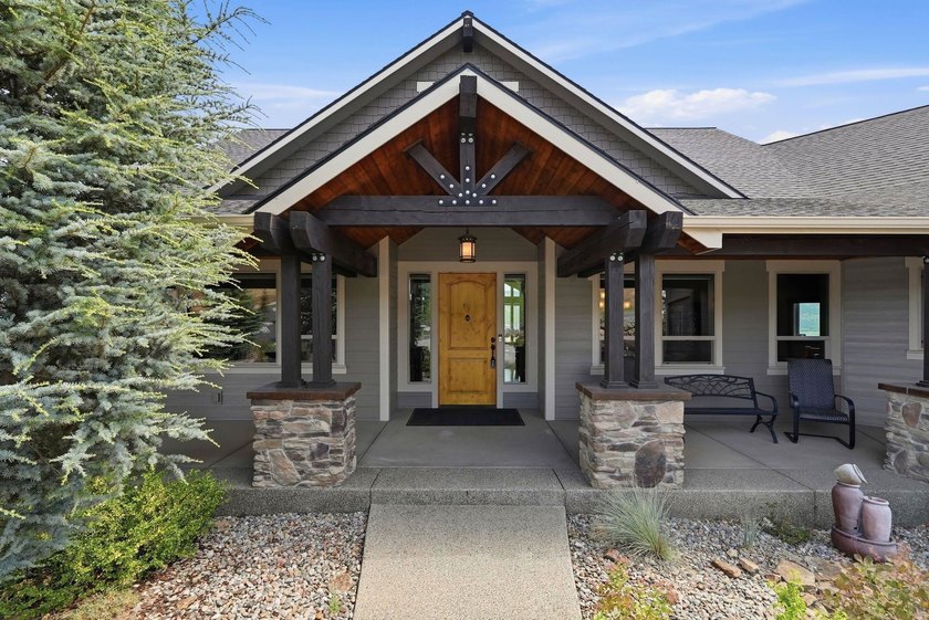 Experience luxury living in Liberty Lake's prestigious gated - photo 6