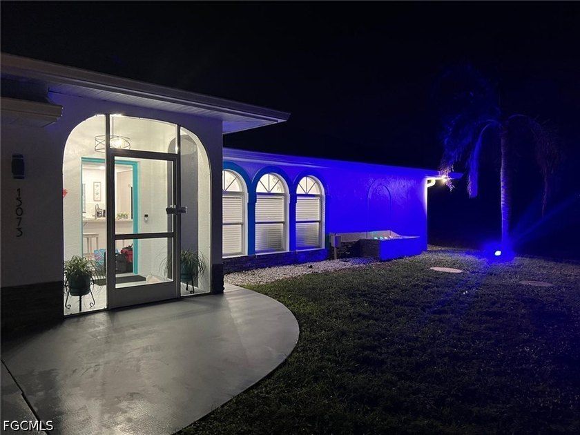 Experience true Florida waterfront living in this fully - photo 3