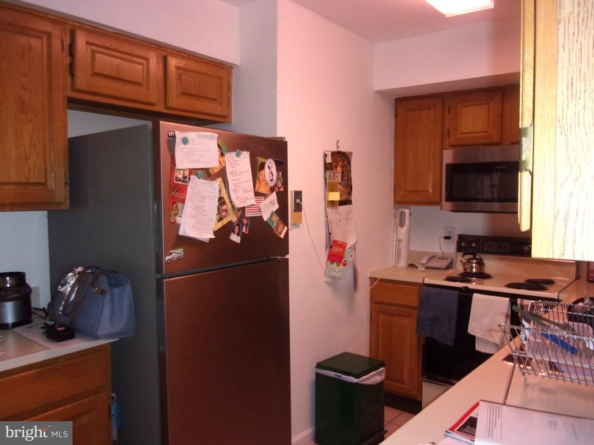 Well maintained 2 Bedroom, 2 Bath Condo available in the - photo 10