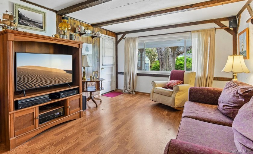 Welcome to this spacious 4-bedroom, 1.5-bath high ranch nestled - photo 28