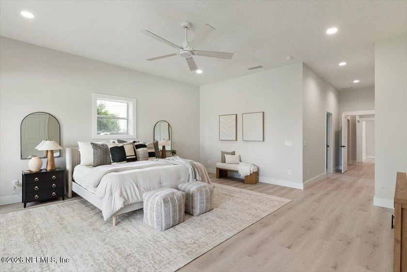 3845 Harbor Drive presents a rare waterfront offering where a - photo 48