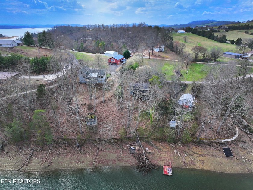 Lovely lake front home on Cherokee Lake on deep clove with year - photo 13