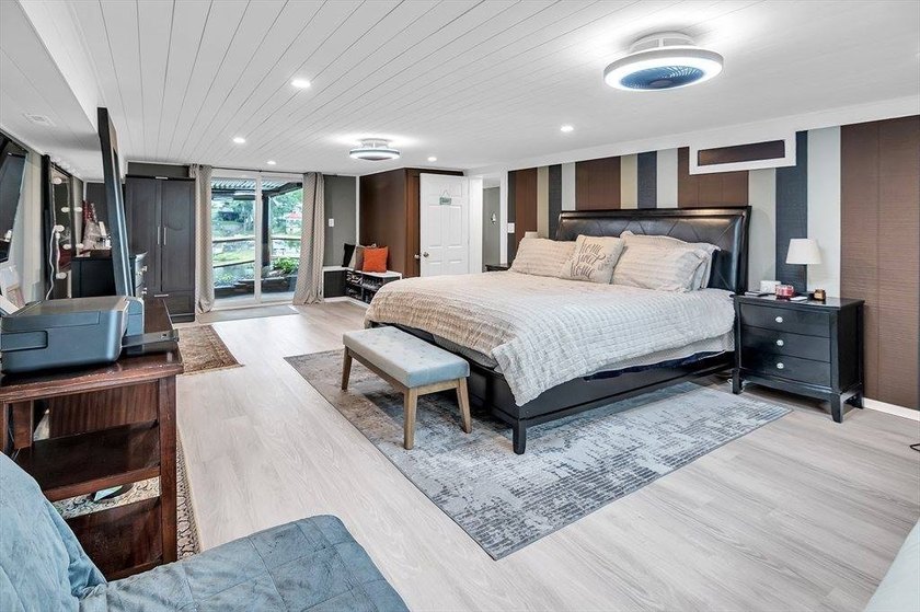 Discover the perfect blend of tranquility and opportunity with - photo 20