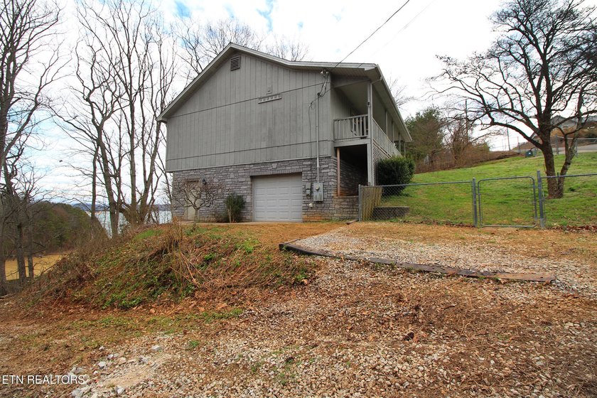 Lovely lake front home on Cherokee Lake on deep clove with year - photo 23