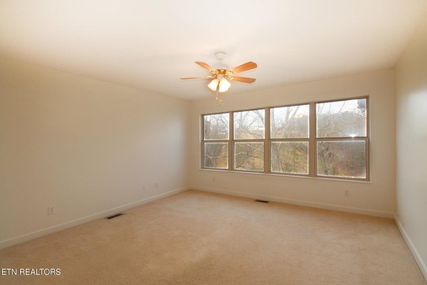 Lovely lake front home on Cherokee Lake on deep clove with year - photo 29