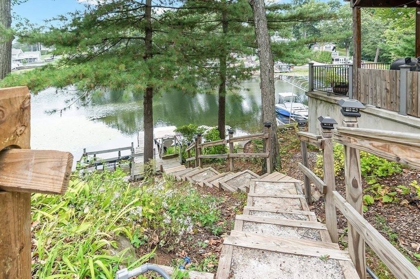 Discover the perfect blend of tranquility and opportunity with - photo 32