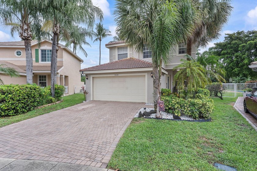 Set on a quiet cul-de-sac, this 4-bedroom, 2-bath home offers - photo 6
