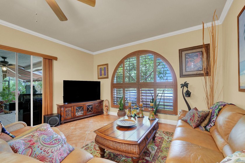 Discover this beautifully maintained 3 bedroom, 2.5 bathroom - photo 18
