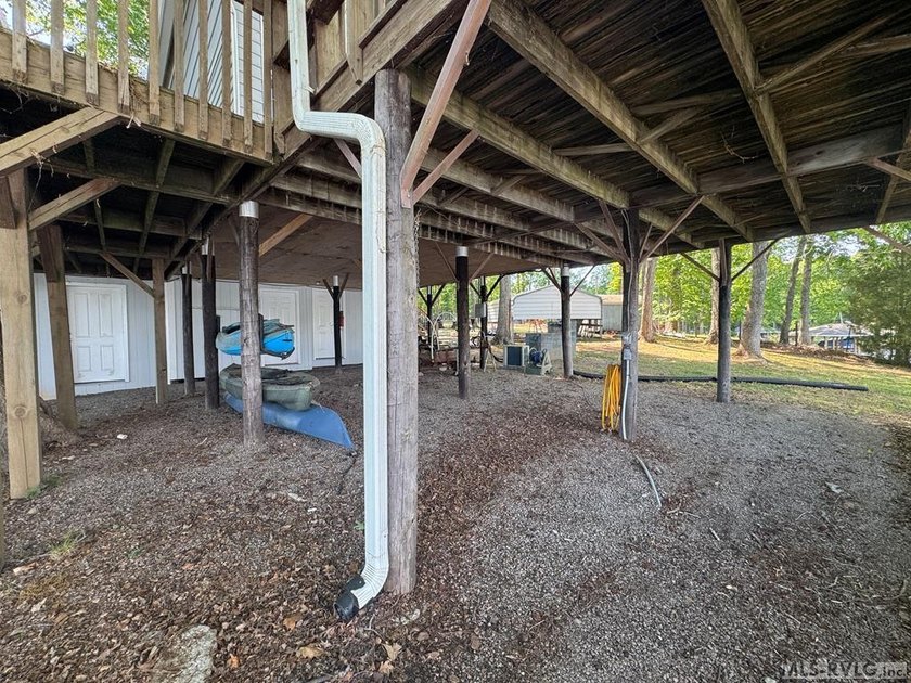Location does matter! What a VIEW! This desirable POINT LOT - photo 22