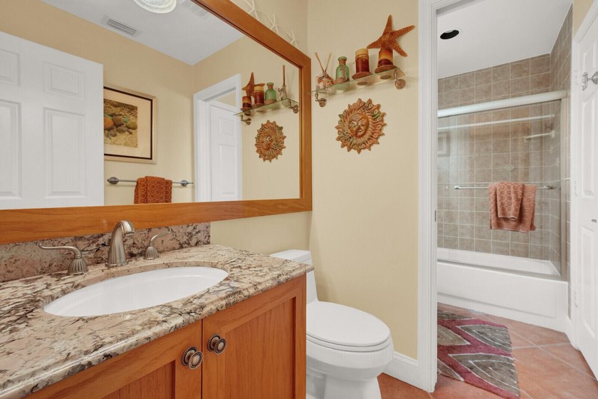 Discover this beautifully maintained 3 bedroom, 2.5 bathroom - photo 31