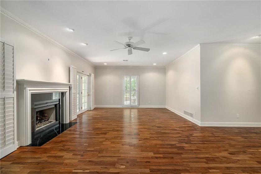 The best opportunity in Prairie Village condominium living! This - photo 10