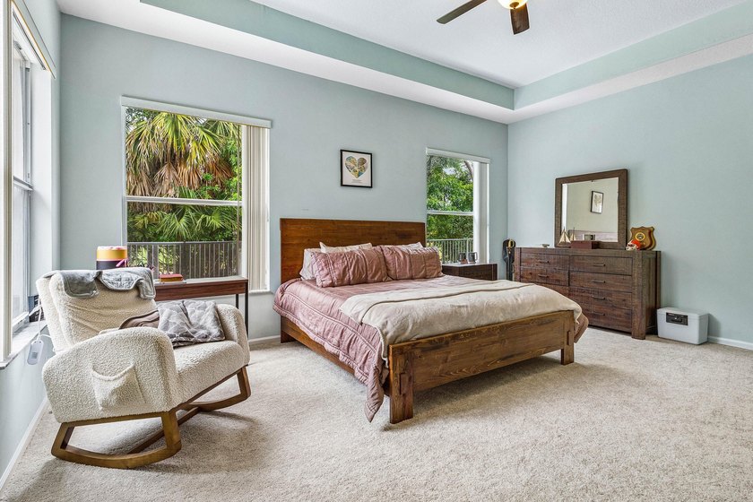 Welcome home to your spacious 4 bedroom, 3 bath home with a 2 - photo 7