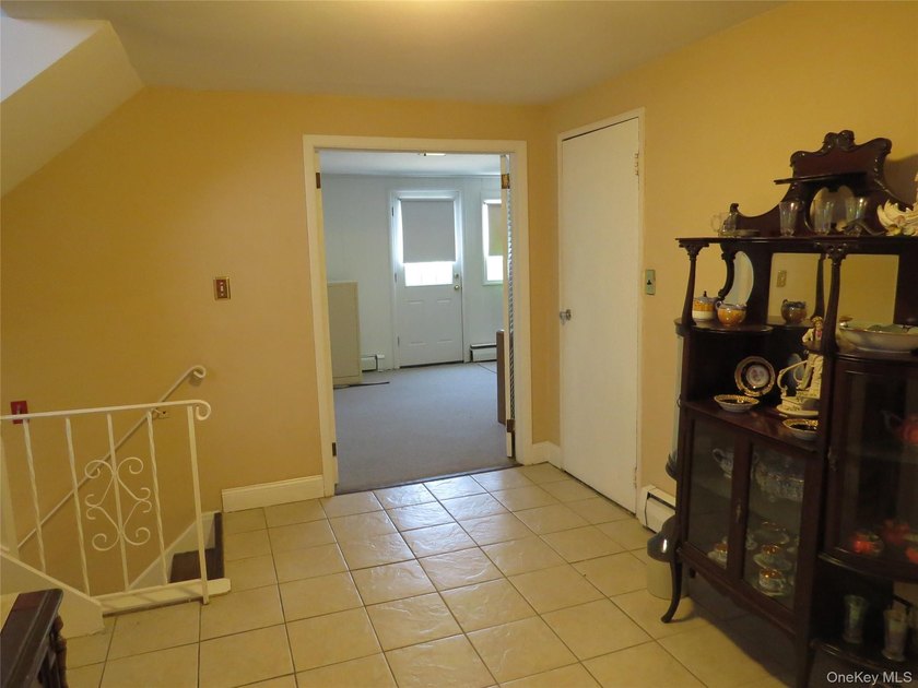 Your Next Chapter Starts Here... Welcome to this 3 bedroom, 1.5 - photo 4