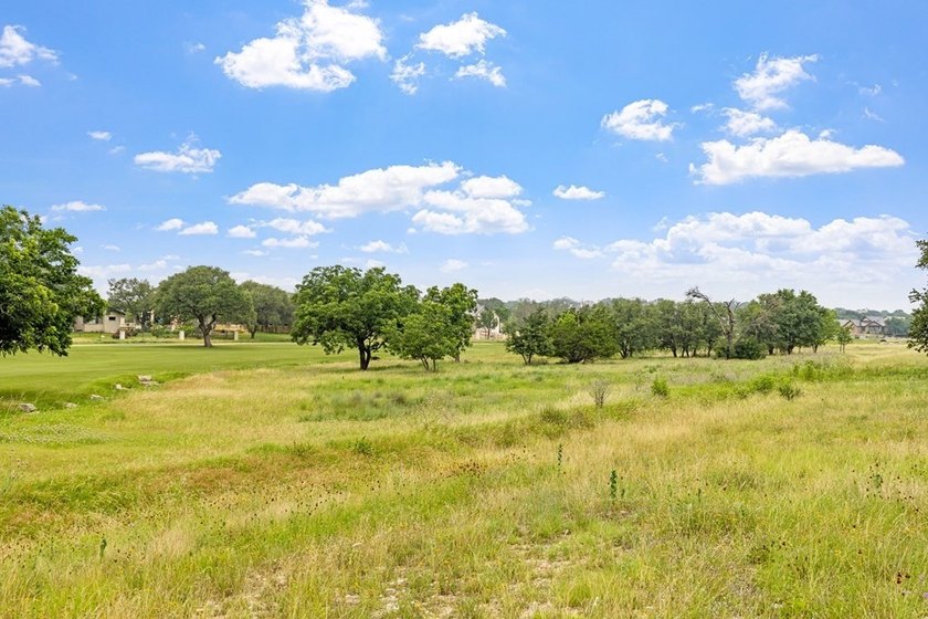 Beautiful single-family lot overlooking The Creeks golf course - photo 2