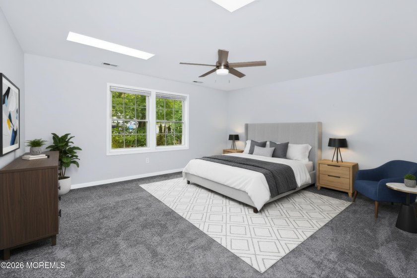 Welcome to this beautifully maintained 4-bedroom, 3 full-bath - photo 3