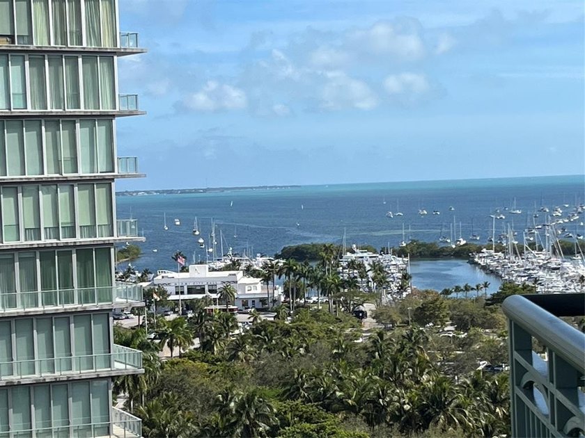 Fabulous 12th floor 1 bedroom 1.5 bath unit at Ritz-Carlton - photo 33