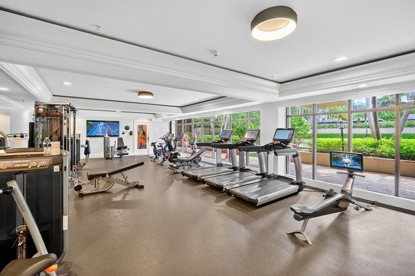 Fabulous 12th floor 1 bedroom 1.5 bath unit at Ritz-Carlton - photo 35