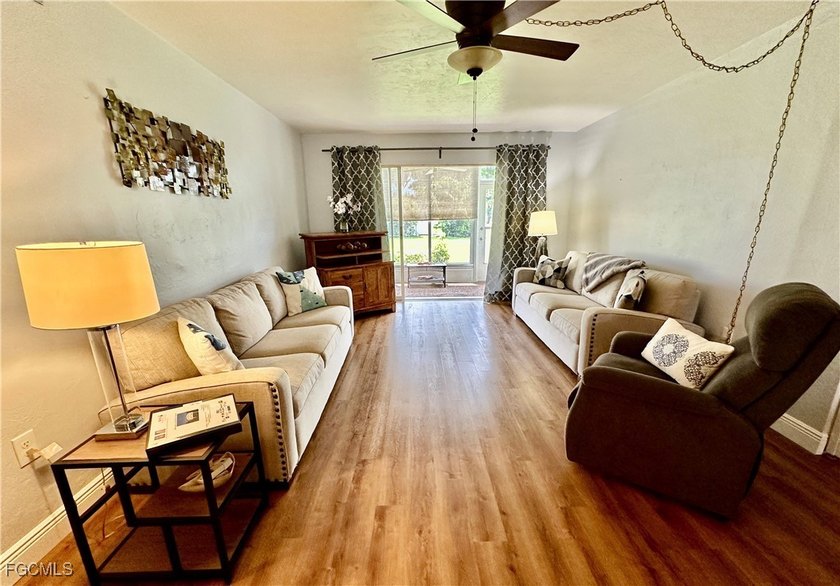 Looking for that fresh vibrant *move-in ready* energy? A RARE - photo 8