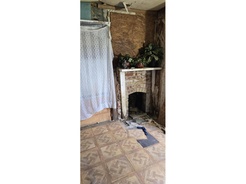 Located in Three Rivers, this 3-bedroom, 1-bath home sits on a - photo 16