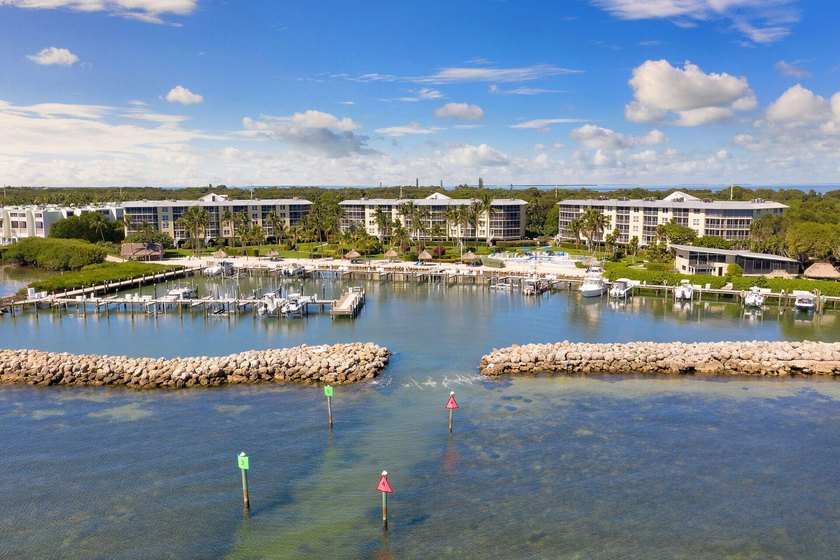 Welcome to Ocean Harbour, one of Islamorada's premier - photo 3