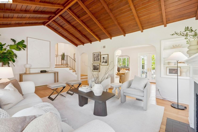 New listing. Exceptional Upper Oakmore Traditional with timeless - photo 13