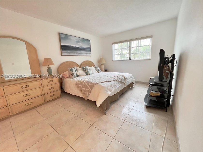 GREAT INVESTMENT OPPORTUNITY. Welcome to this bright and - photo 13